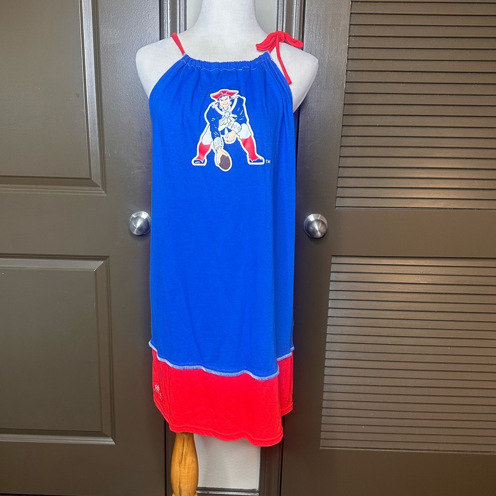 NWOT. NE PATRIOTS | Logo Dress
